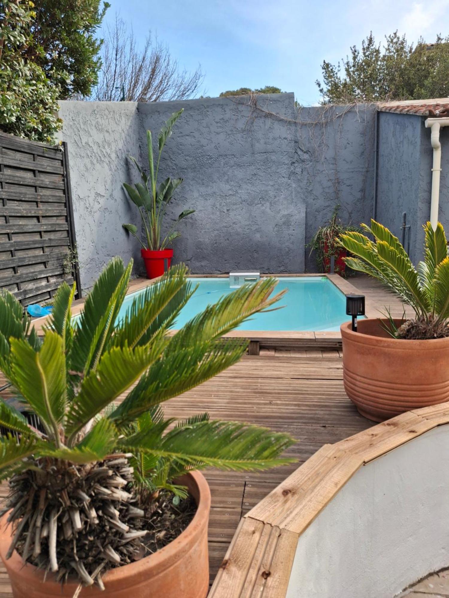 Maison Independante Avec Piscine Privative Pres De La Mer La Garde  Kültér fotó
